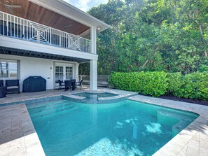 Beheizter Pool