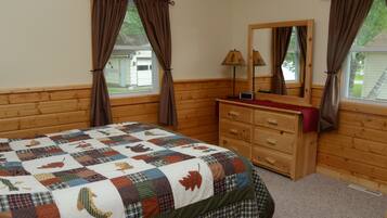 4 bedrooms, free WiFi, bed sheets