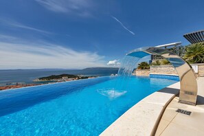 Pool - Luxury Villa Vision with Pool (Makarska)