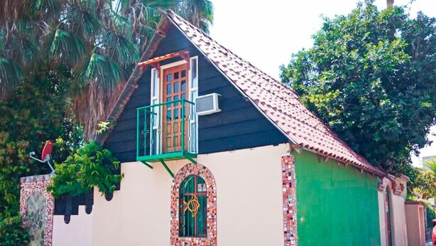 Façana frontal de l'allotjament