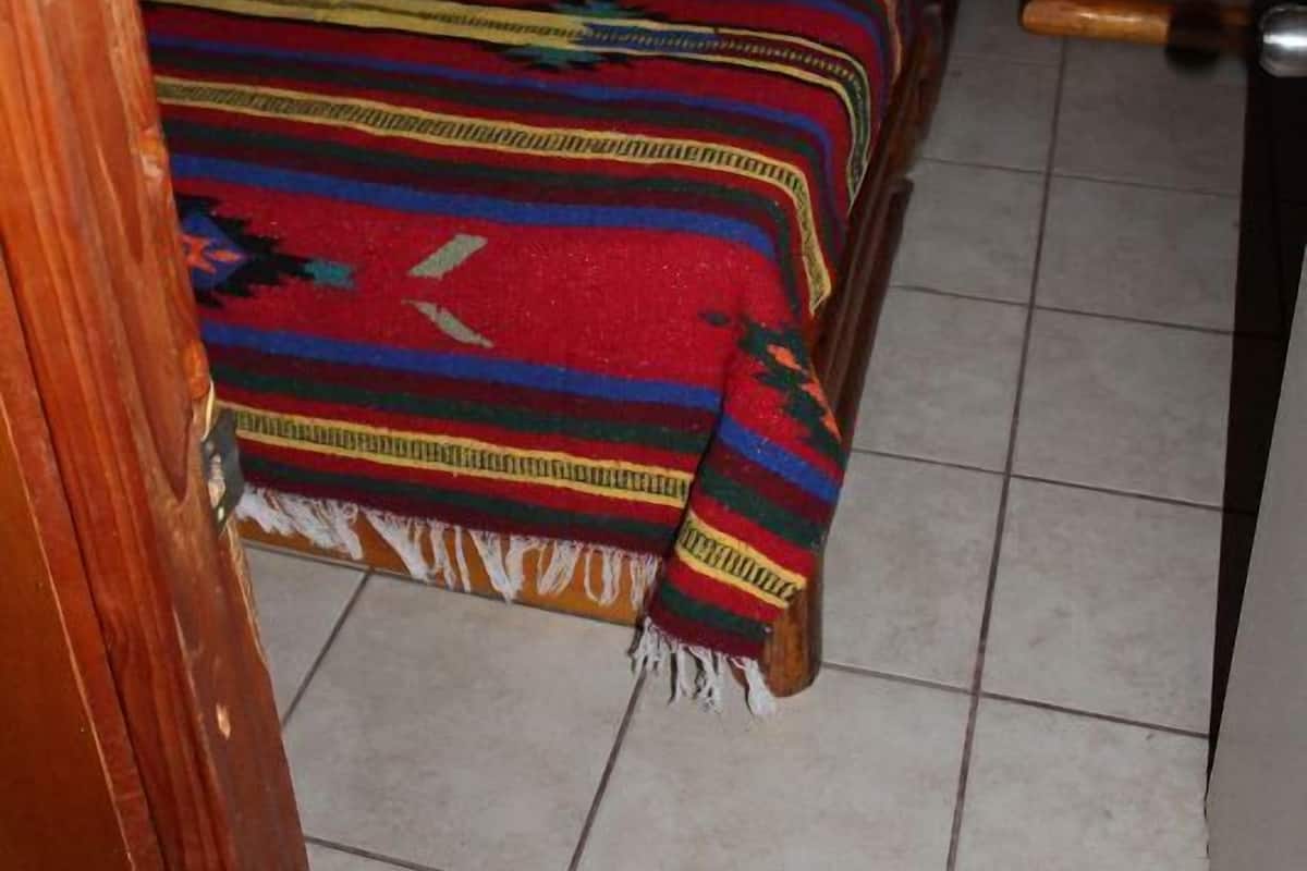 Superior Cabin | Free WiFi, bed sheets