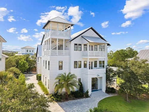 Large Family Retreat - Gulf Views - Pet-Friendly - En Suites - Carriage House