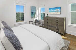 6 chambres, fer et planche à repasser, Wi-Fi gratuit, draps fournis