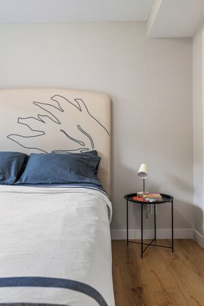 2 bedrooms, desk, iron/ironing board, free WiFi