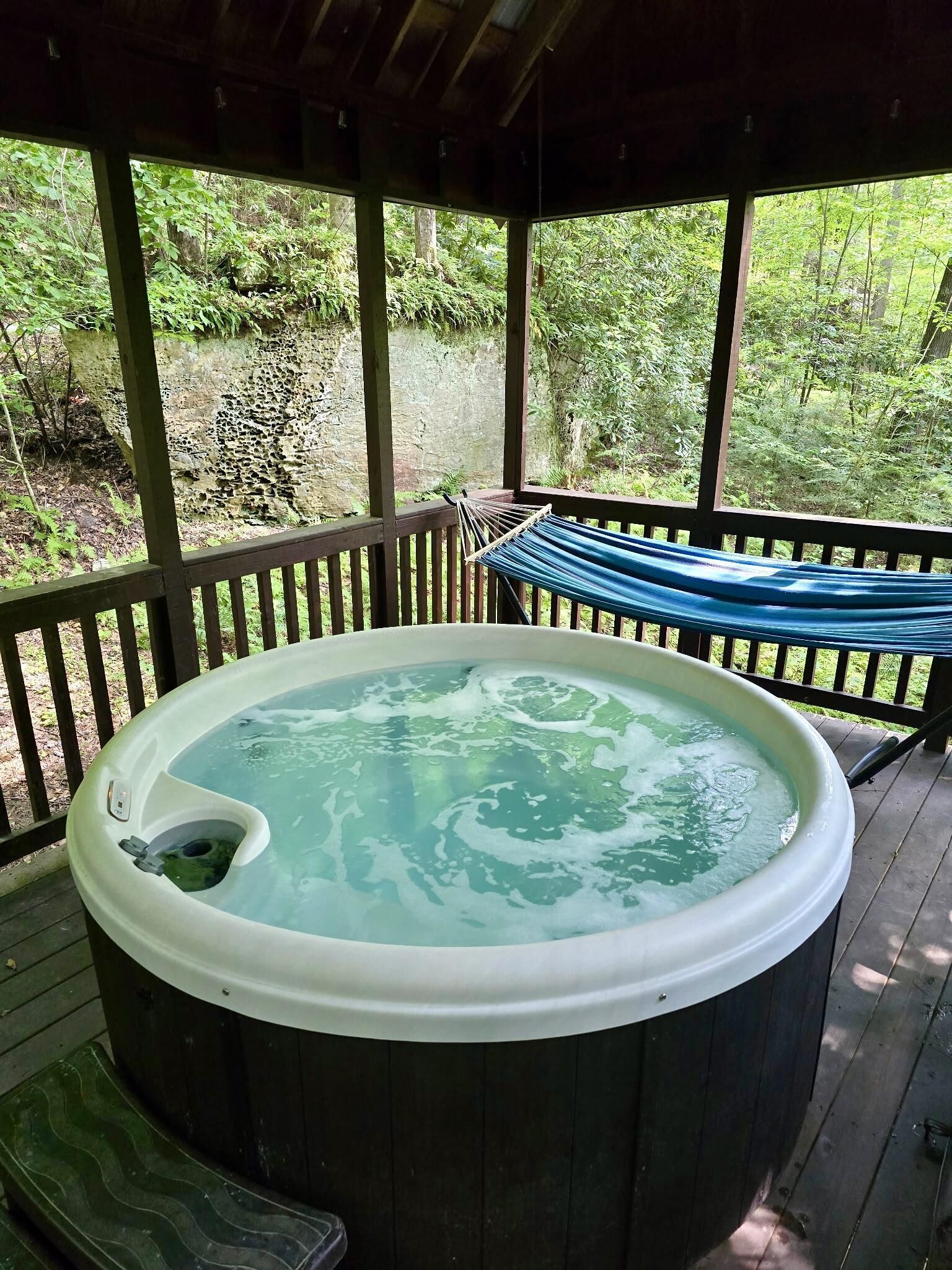 Bain à remous extérieur