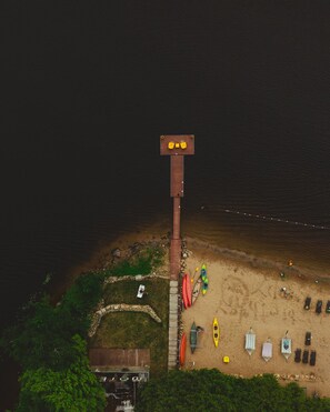 Nær stranden