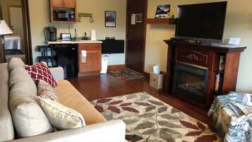 Smart TV, fireplace