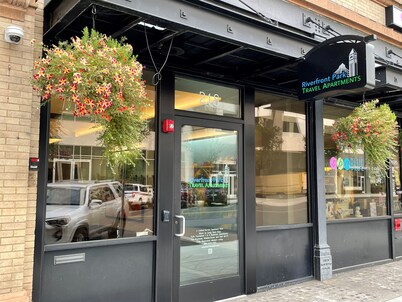 1 Bed Outstanding Travel Apartment Perfect for Nomadic Living