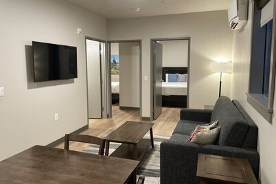 Prime 2 Bed ADA Accessible Travel Apartment in The Lilac City