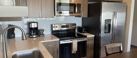Fridge, microwave, oven, stovetop