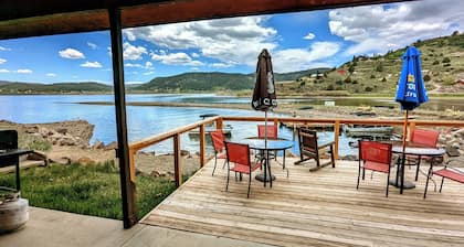 FISHERMANS PARADISE, LAKEFRONT LODGING