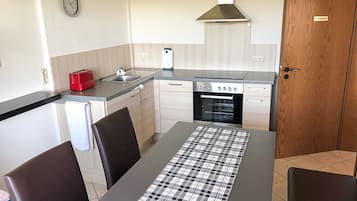 Frigorífic, forn, placa de cuina i rentaplats