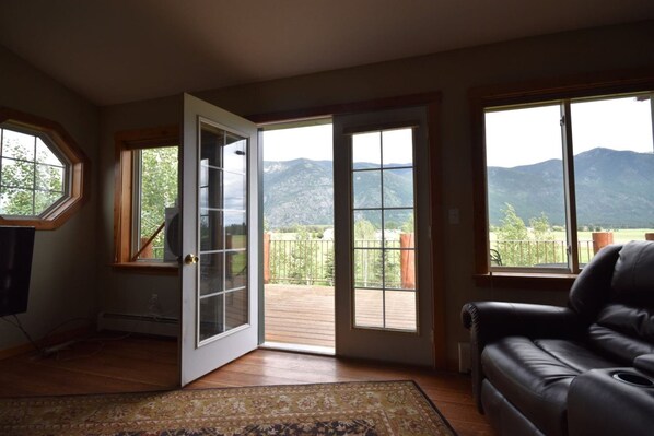 House (RR320) | Living room