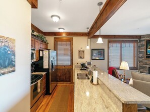 洗碗机、茶具/咖啡用具、厨具/餐具、餐桌