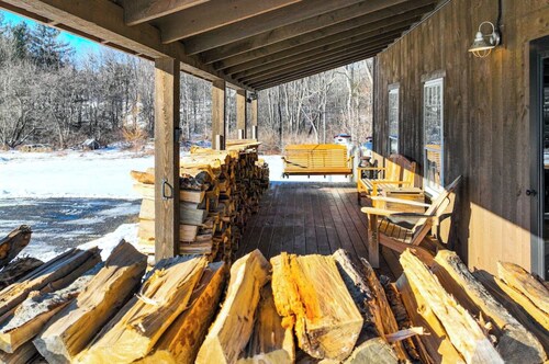 STOWE HOLLOW MAKSUT 5 MAKUUHUONE / TAKKAPALVELUT minuuttia Stowe kylään & vuorelle