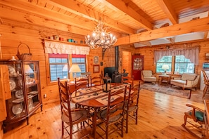 Interior - Cabin in the Woods (Pleasant Mount)