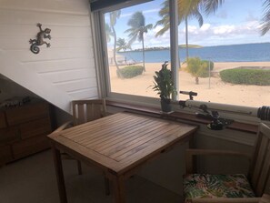Interior - Cozy Beachfront Condo - Nettle Bay Beach Club (Nettle Bay)