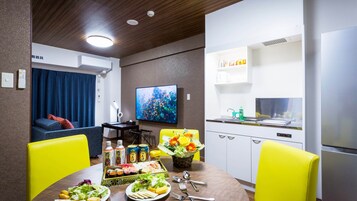 書桌、遮光窗簾/窗簾、隔音、熨斗/熨衫板