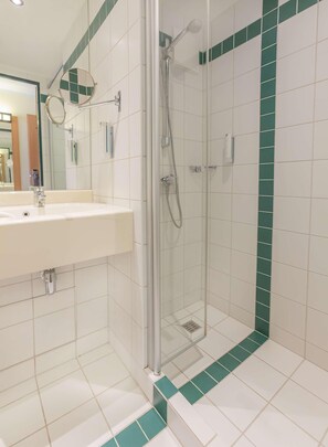 Bathroom - Essential by Dorint Remscheid (Remscheid)