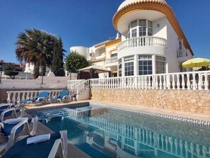 Pool - Villa Girassol by Stay ici | Algarve Holiday Rental (Albufeira)