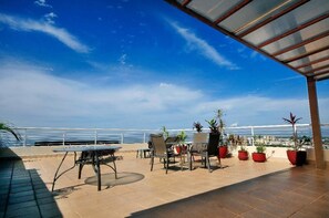 Outdoor dining - Close to Centro/Malecon, with Ocean & Mountain Views/Pools/Fitness Center/Garage (Puerto Vallarta)