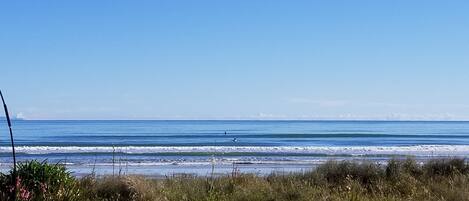 Una playa cerca, toallas de playa