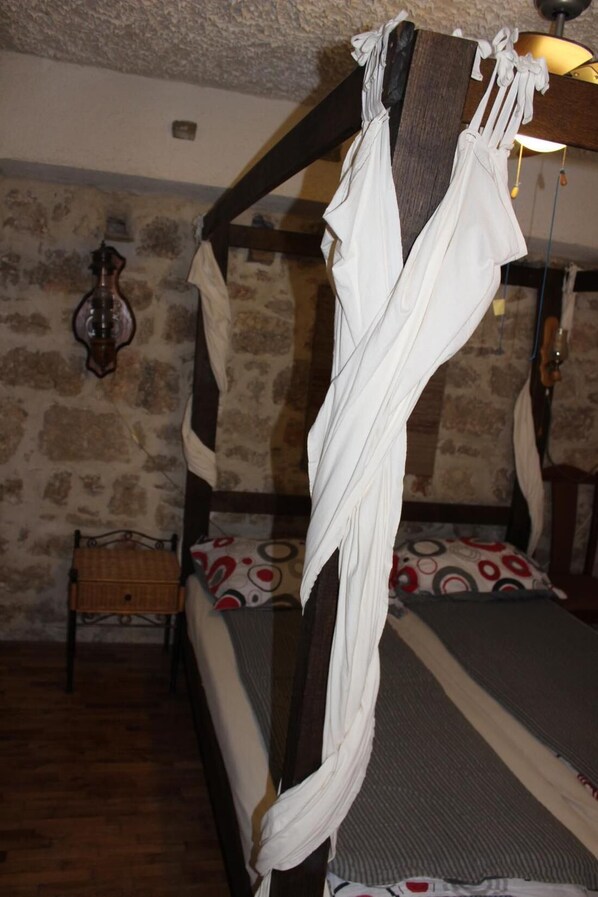 1 bedroom, Internet, bed sheets