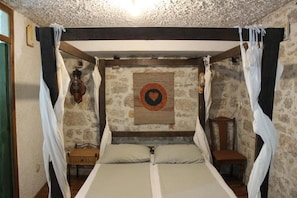 1 chambre, accès Internet, draps fournis