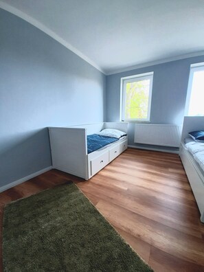 2 habitaciones, cuna de viaje y wifi gratis