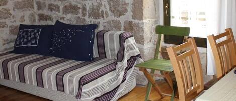 Fernseher, Stereoanlage