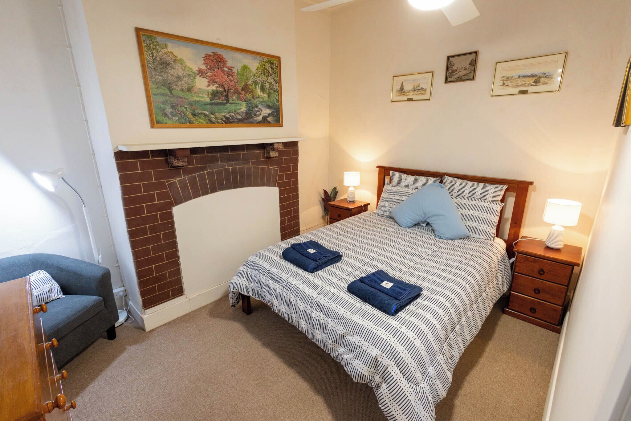 4 bedrooms, desk, iron/ironing board, free WiFi