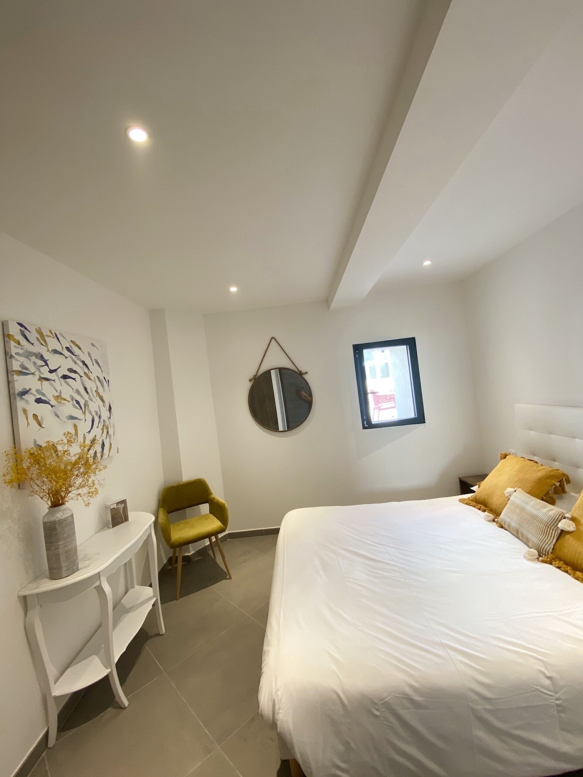 3 chambres, fer et planche à repasser, Wi-Fi, draps fournis