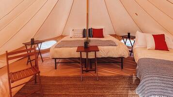 Down duvets, individually decorated, individually furnished, bed sheets