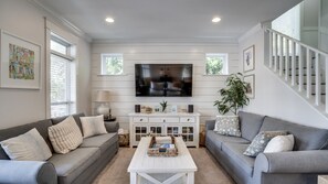 TV, offices - 4BR Beach Retreat, 3 King Suites, Steps to Pool & Private Rooftop Deck ~ Serenit (Seacrest Beach)