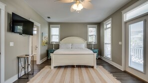 4 slaapkamers, een strijkplank/strijkijzer, reisbedje, wifi