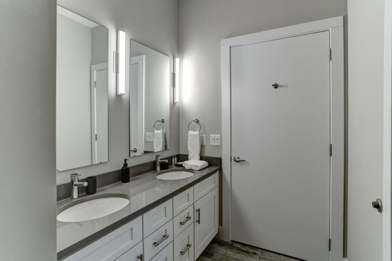 Hårføner og håndklær