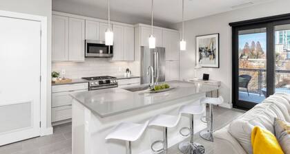 Luxury Condo, Downtown Asheville with Fire Pit