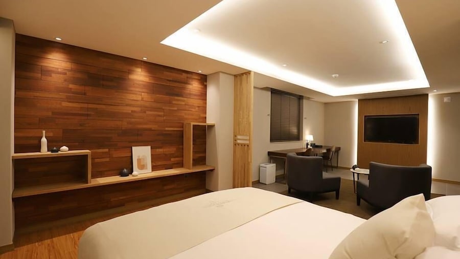 Dongdaegu Station Eastern Hotel