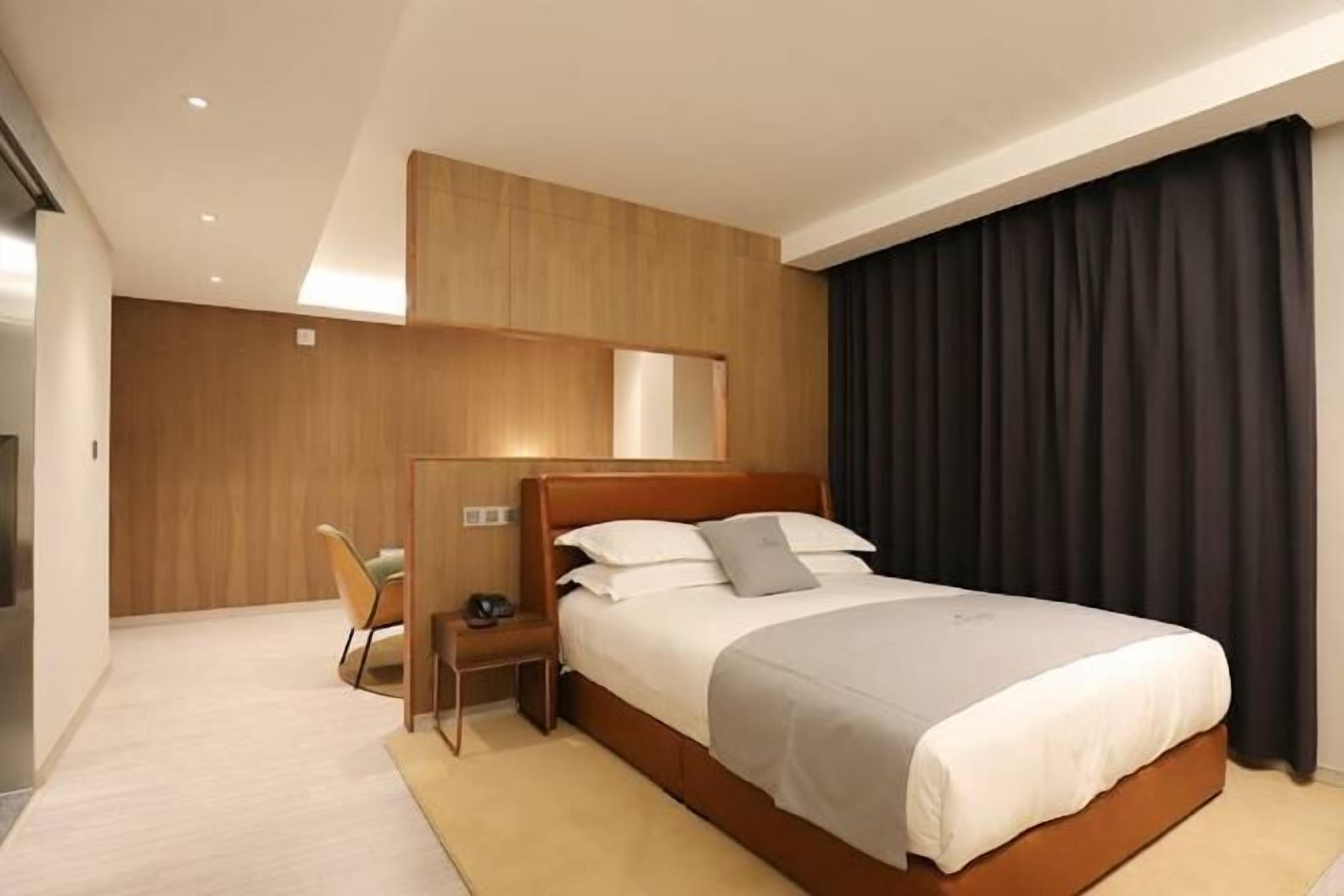 Individuelt dekorert, individuelt innredet og skrivebord