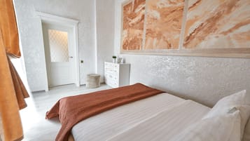 Classic Apartment | 1 bedroom, iron/ironing board, free WiFi