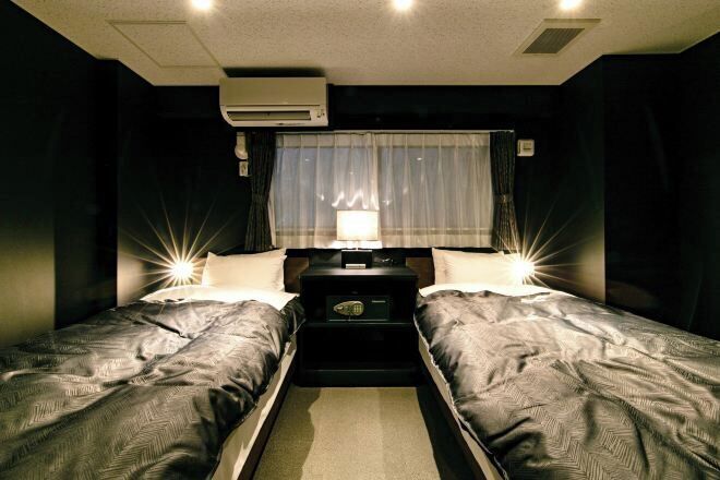 Down duvets, in-room safe, individually decorated