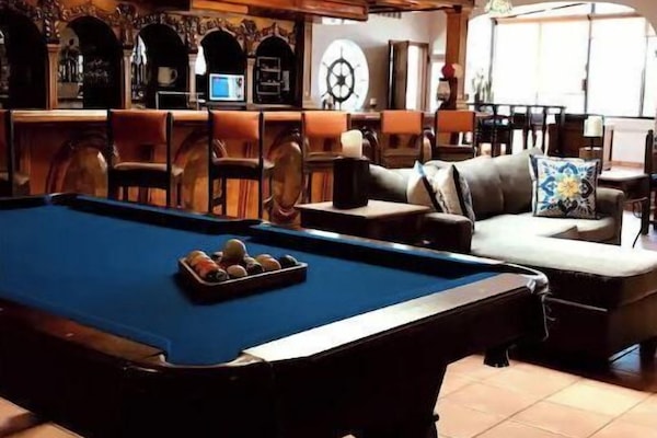 Bar (en la propiedad)