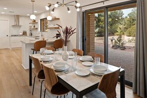 Dining - The Great Escape! Modern, Secluded Retreat! S081 (Sedona)