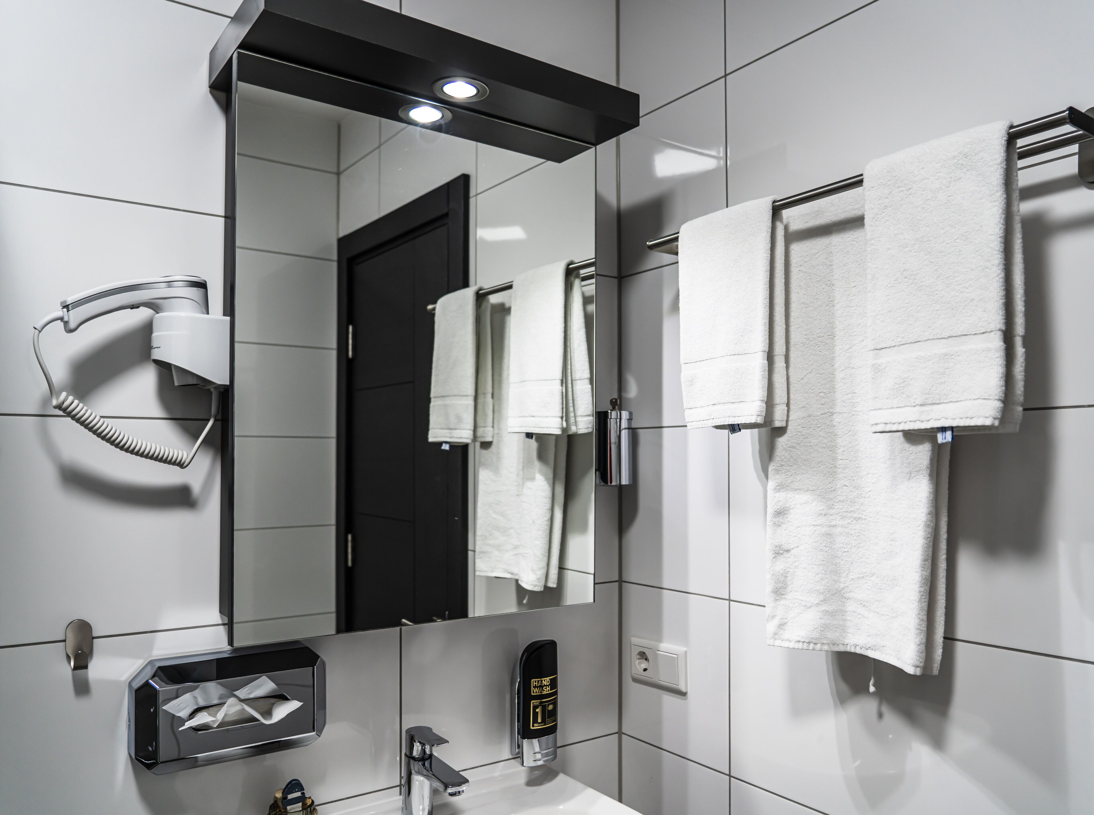 shower, hair dryer, heated floors, towels