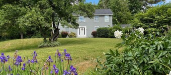 Family Waves with beach on Lake Winnipesaukee!