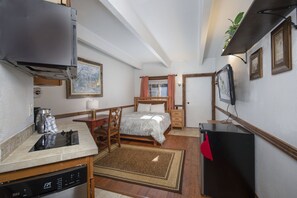 3 多间卧室、熨斗/熨衣板、免费 WiFi、床单