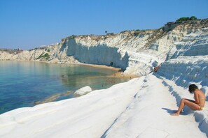 On the beach, sun-loungers, beach towels - Baglio Sciacca   for groups with private pool   by Xenia Sicily Villas (MAZARA DEL VALLO)
