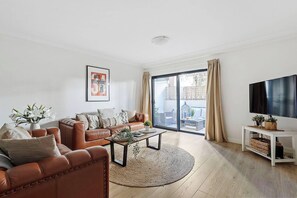 TV, DVD player, offices