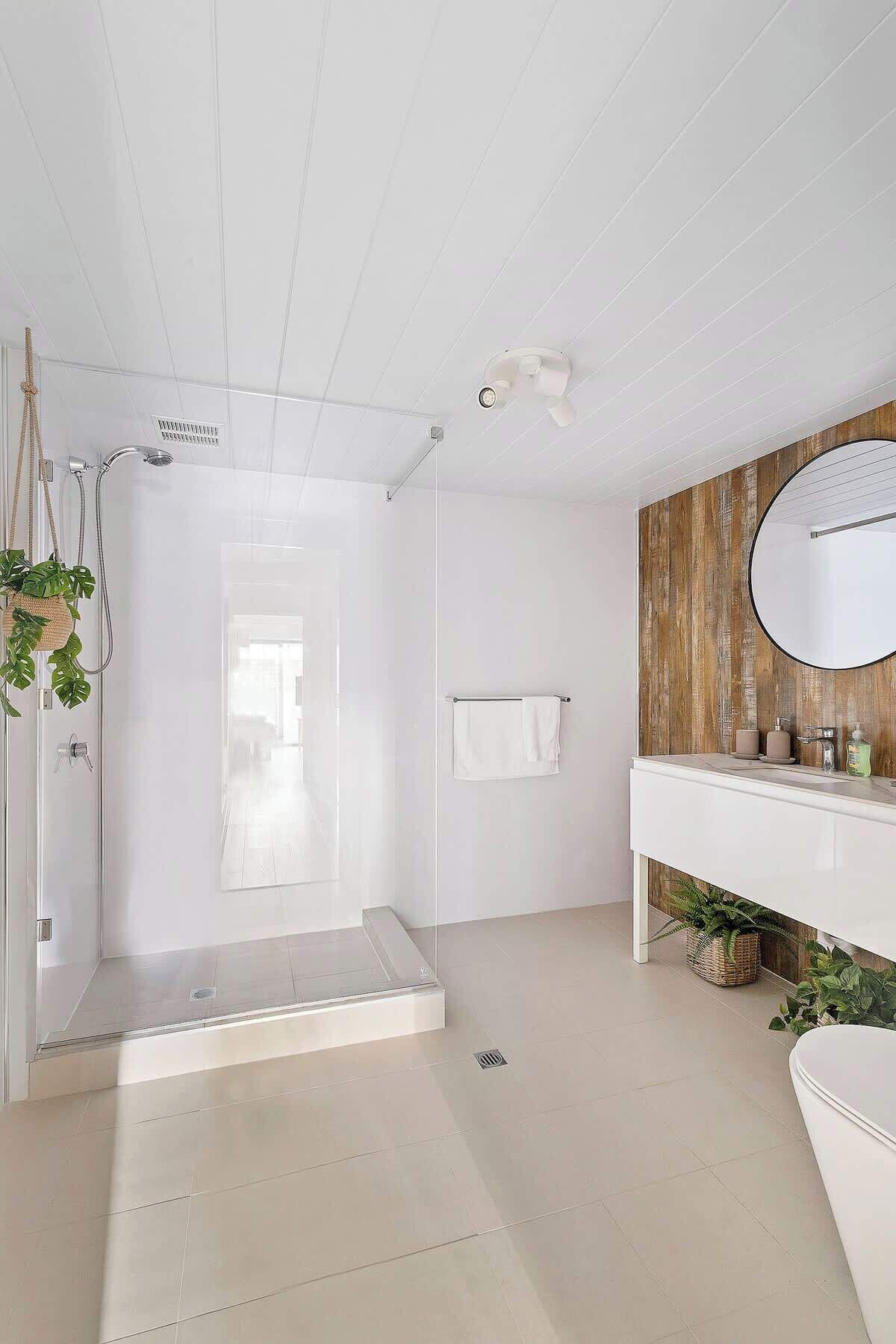 Shower, hair dryer