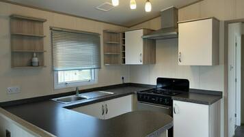 Peti sejuk, ketuhar gelombang mikro, ketuhar, dapur